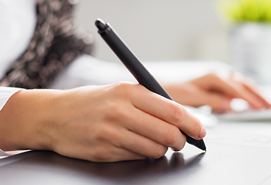 所有校正均由人工完成。